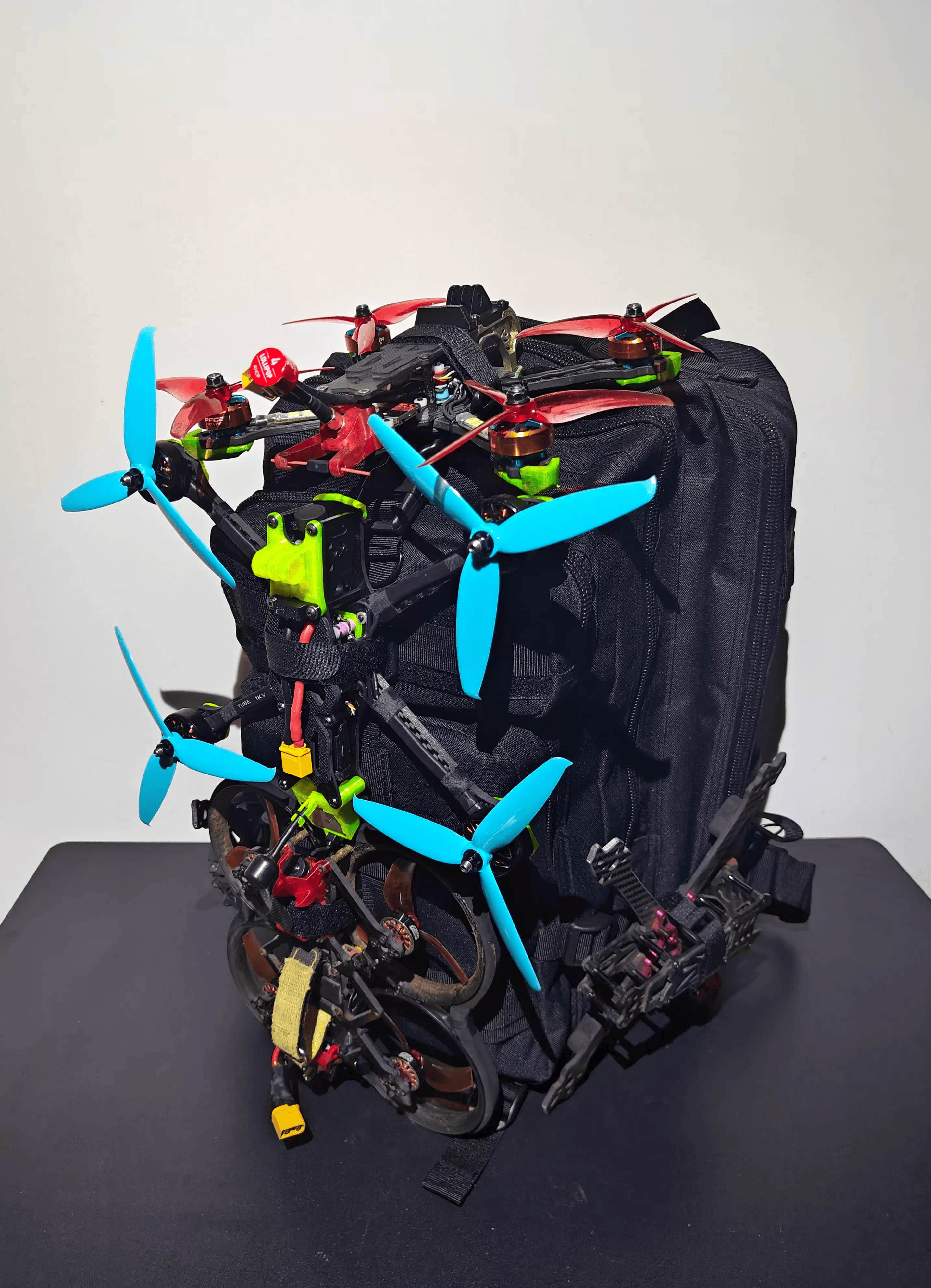 FPV Backpack Military Hang 4-5 - đánh giá và giá Drone Kit Octocopter
