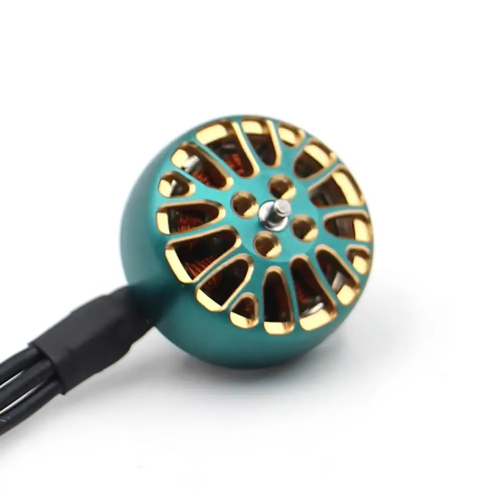 LANNRC 1404 Plus 4600kv  3800k - đánh giá và giá Drone Kit Fpv